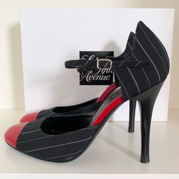 Casadei pinstripe cap toe heel made in Italy - Picture 13 of 16